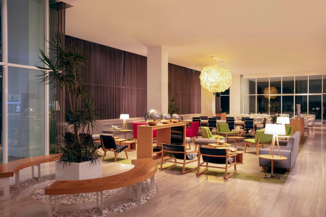 Fiesta Inn Morelia Altozano Екстериор снимка