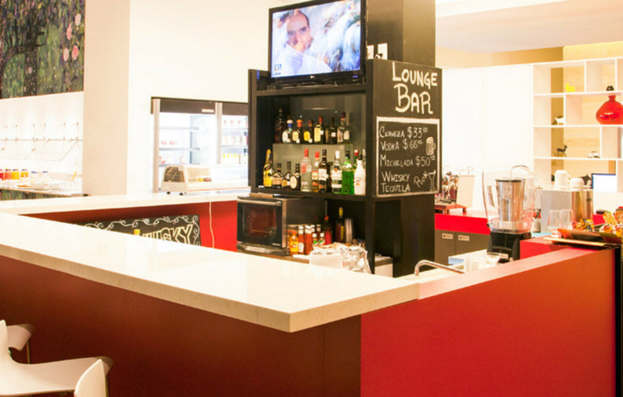 Fiesta Inn Morelia Altozano Екстериор снимка